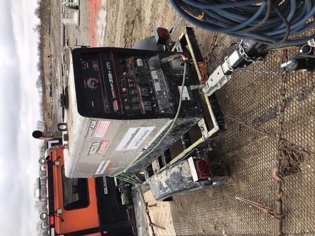 2019 Lincoln Electric Vantage 322 Welder Ready-Pak 3, Two wheel trailer, Fender and Light kit, Cable Rack