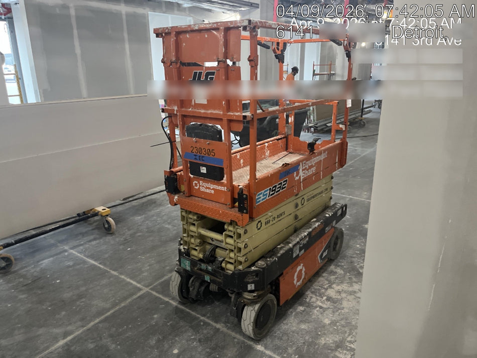 2022 JLG ES1932