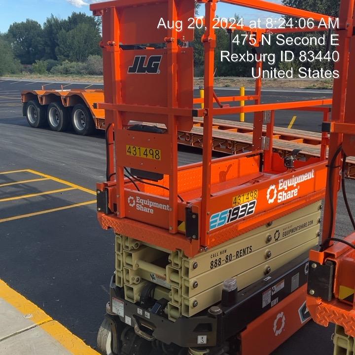 2024 JLG ES1932
