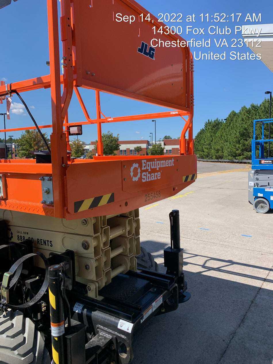 2022 JLG RT3369