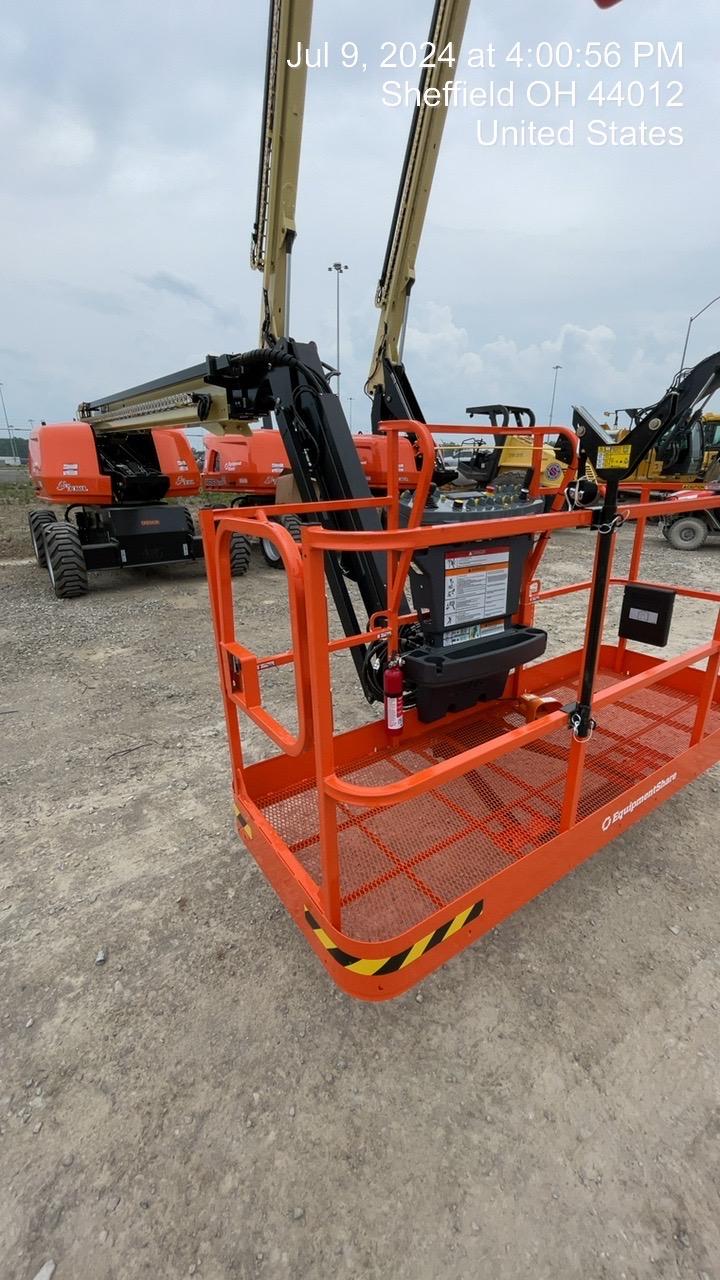 2024 JLG 660SJ
