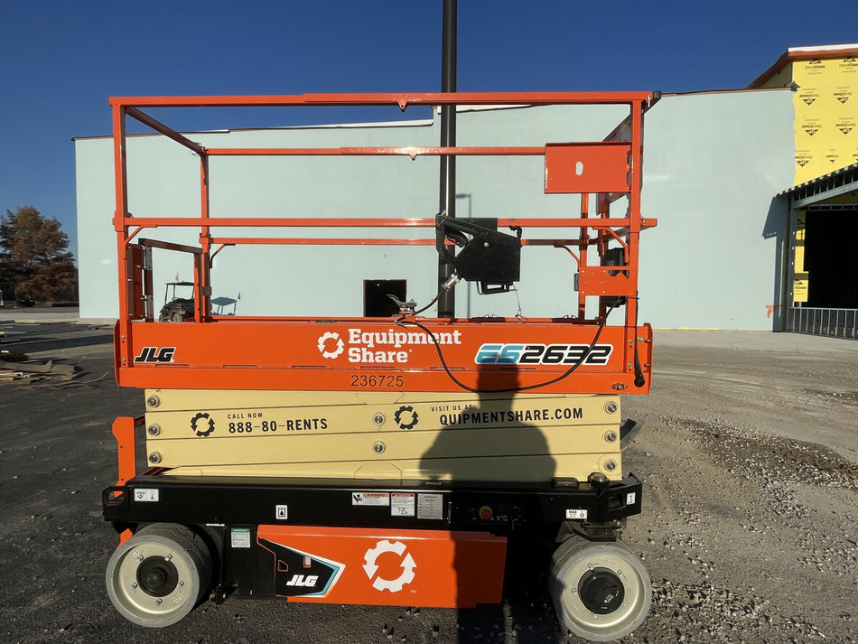 2022 JLG ES2632