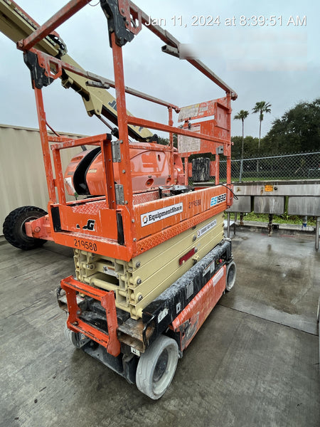2022 JLG ES1932