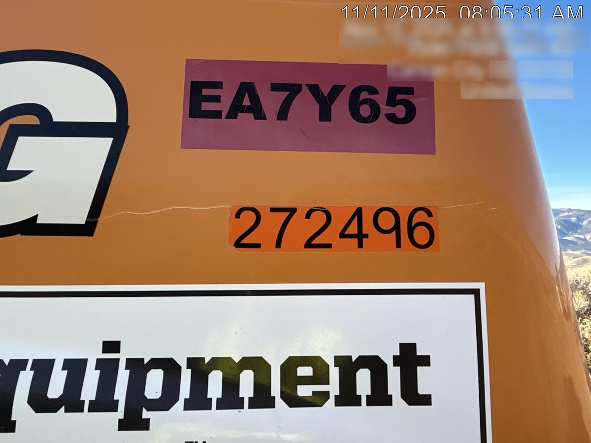 2023 CASE 821G