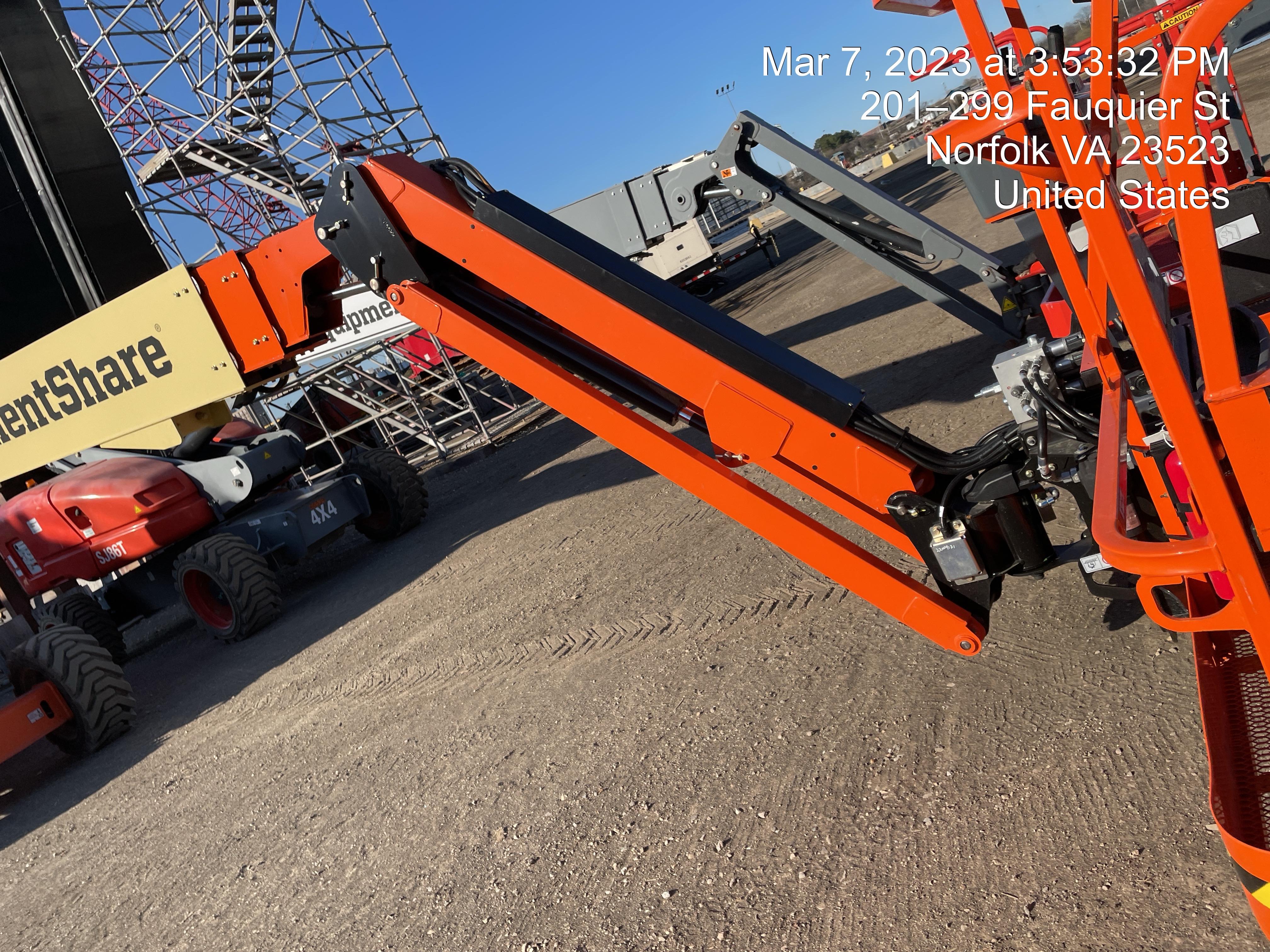 2023 JLG 860SJ