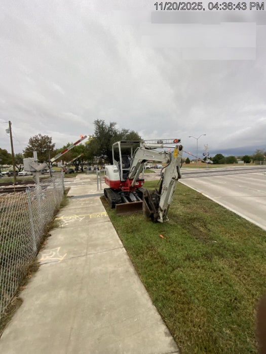 2021 TAKEUCHI TB235-2R