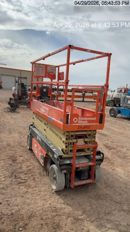 2022 JLG ES2632