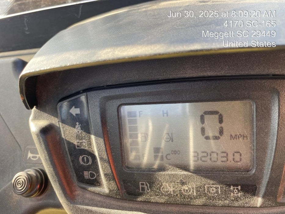 2020 Kubota RTV-X900 4wd Utility Cart, Diesel, 2 Seat, LED Strobe, Windshield Tempered Glass, Plastic Canopy, Wire Harness Kit, Backup Alarm