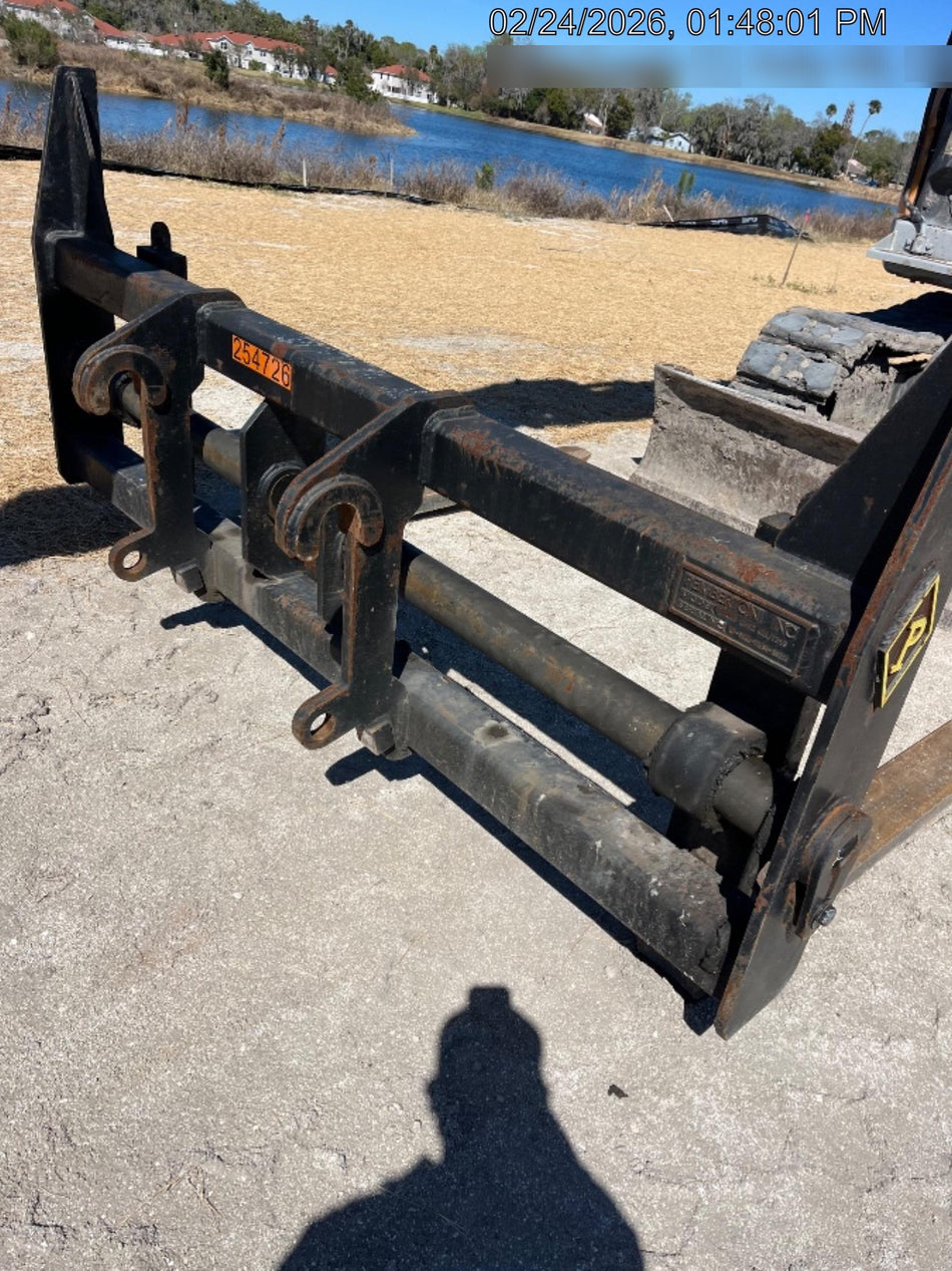 2022 PEMBERTON 72" Utility Forks