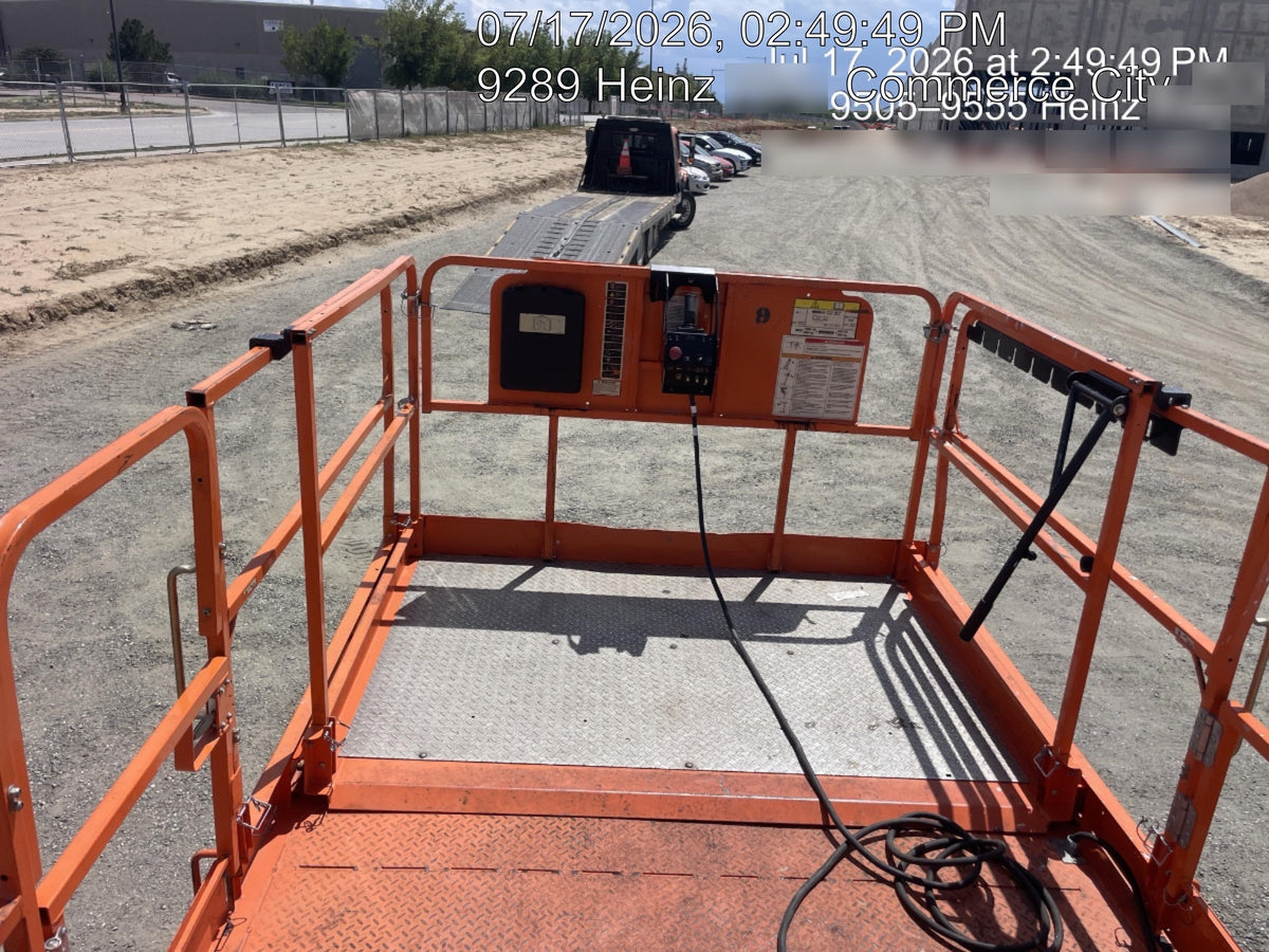 2021 JLG 430LRT