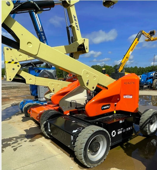 2024 JLG E450AJ