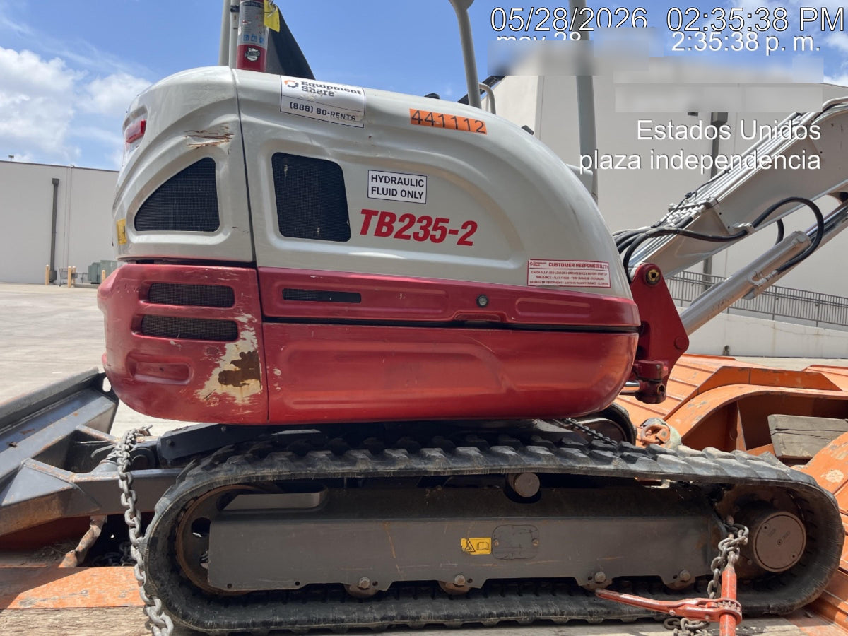 2024 TAKEUCHI TB235-2R