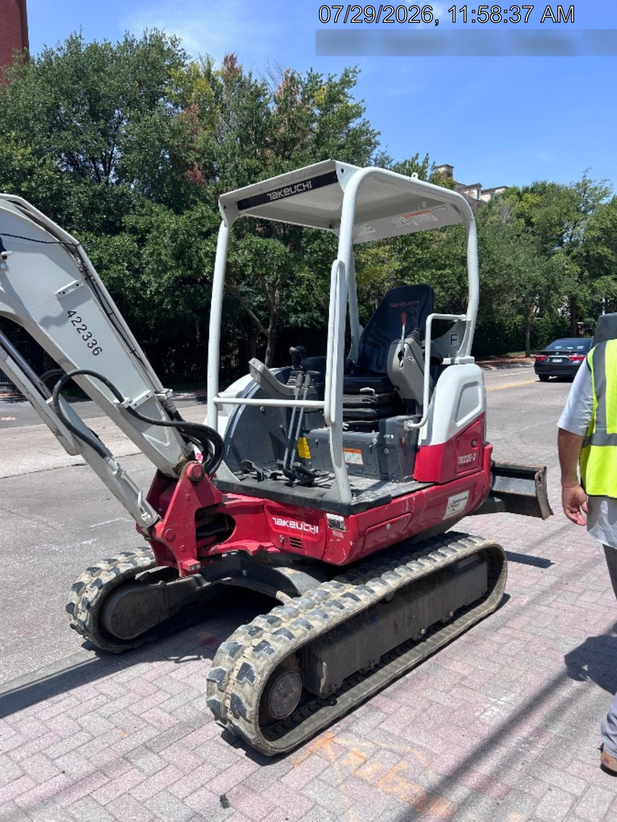 2024 TAKEUCHI TB235-2R