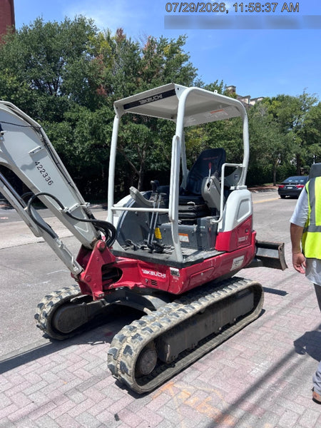 2024 TAKEUCHI TB235-2R