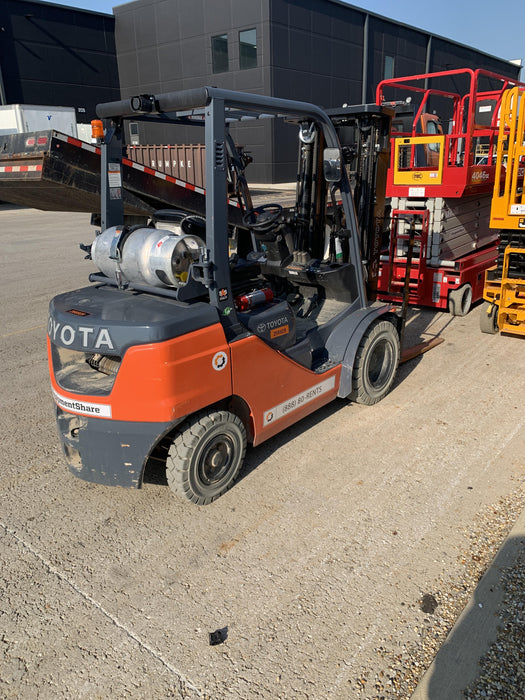 2022 TOYOTA 50-8FGU25