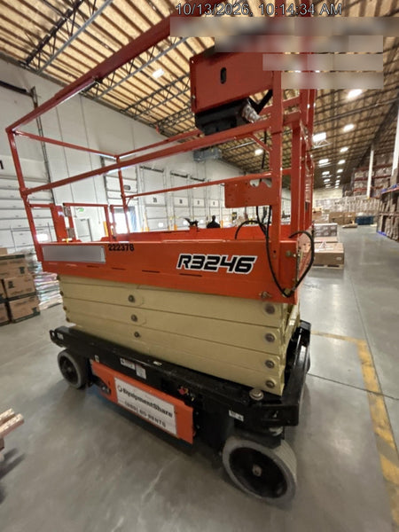2022 JLG R3246