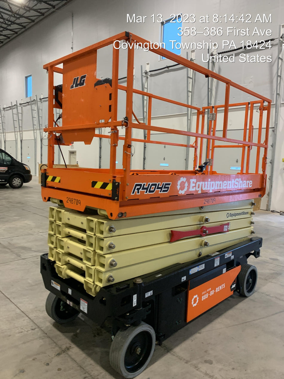 2023 JLG R4045