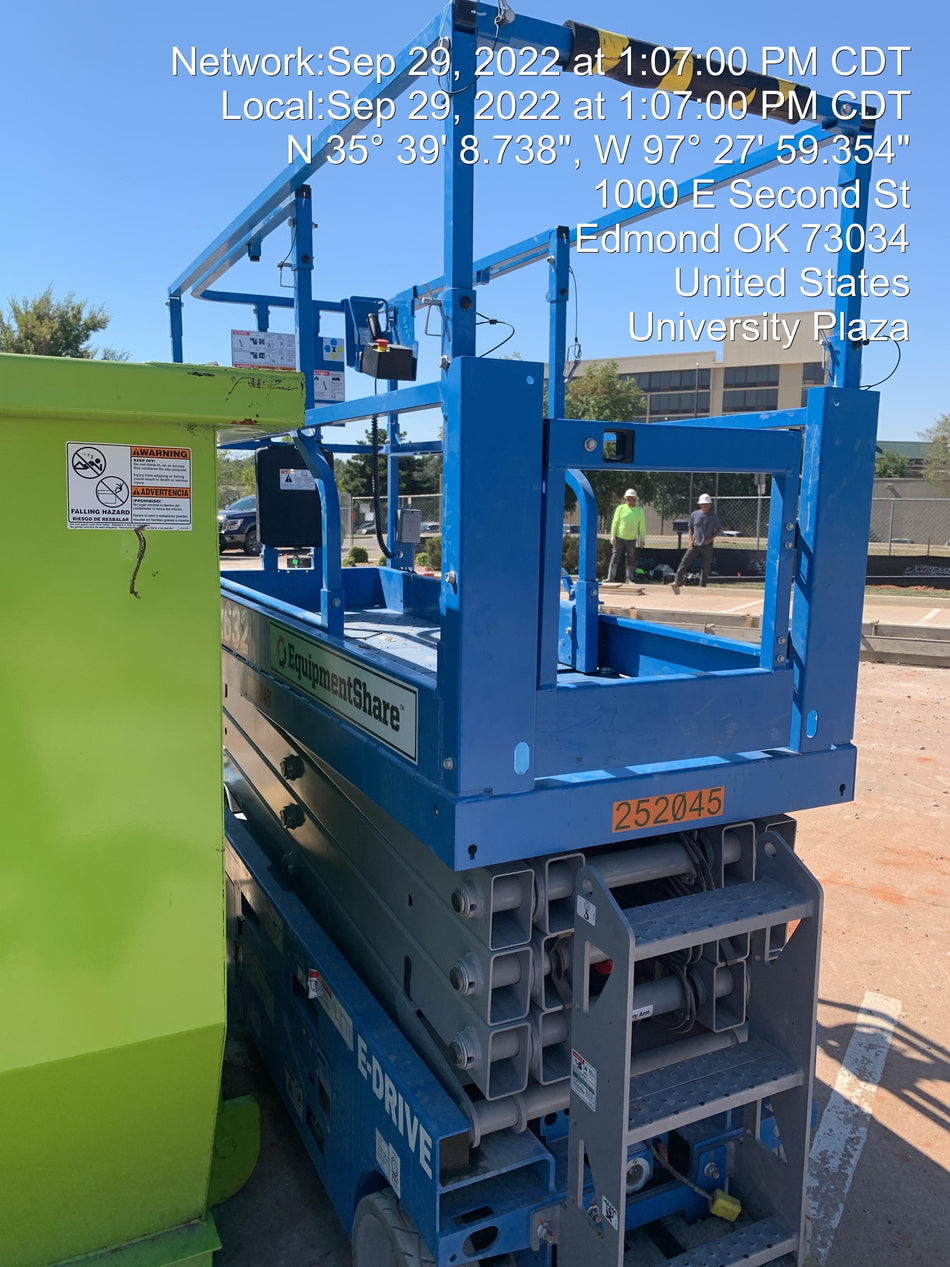 2022 GENIE GS-2632