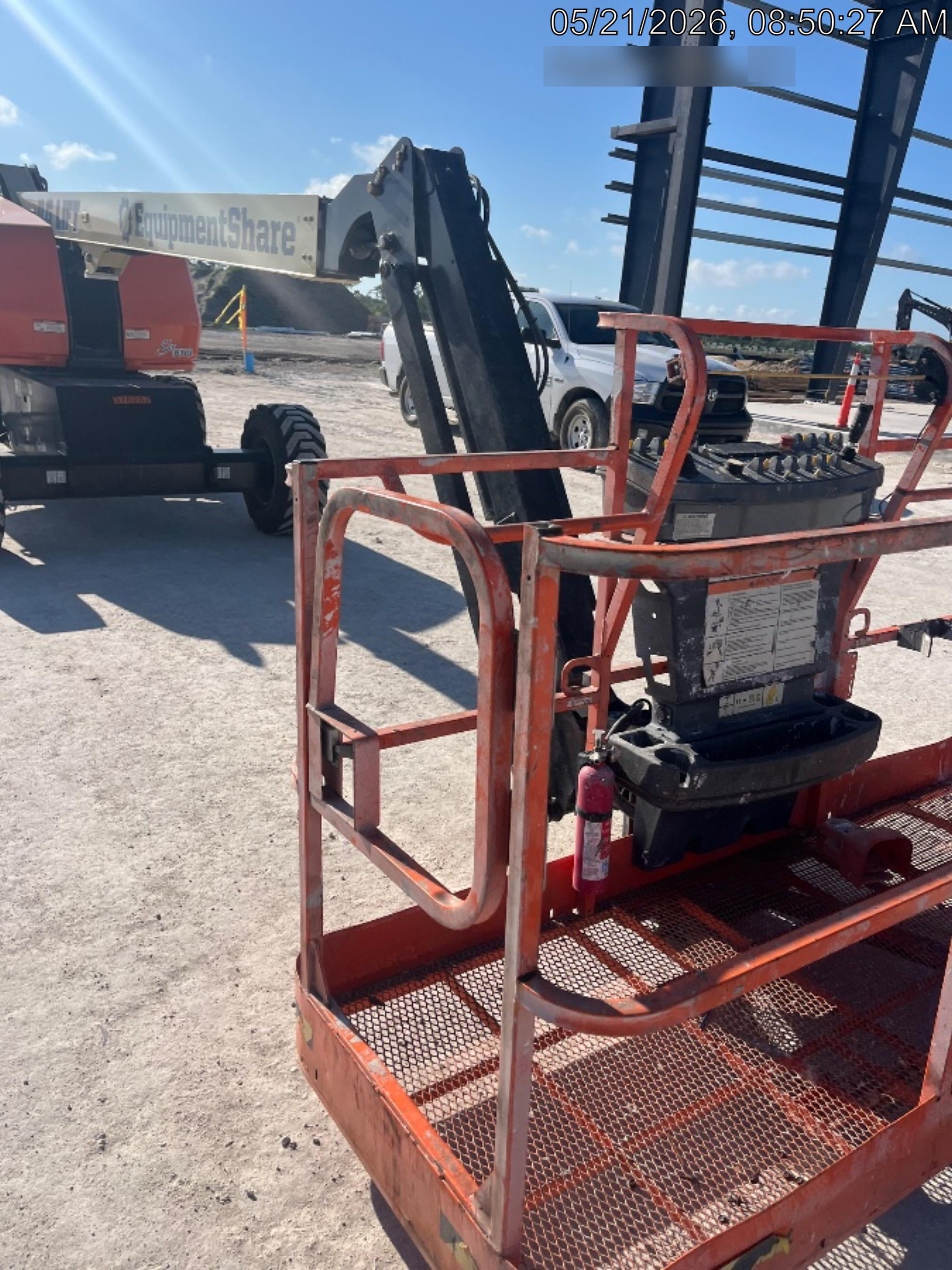 2023 JLG 460SJ