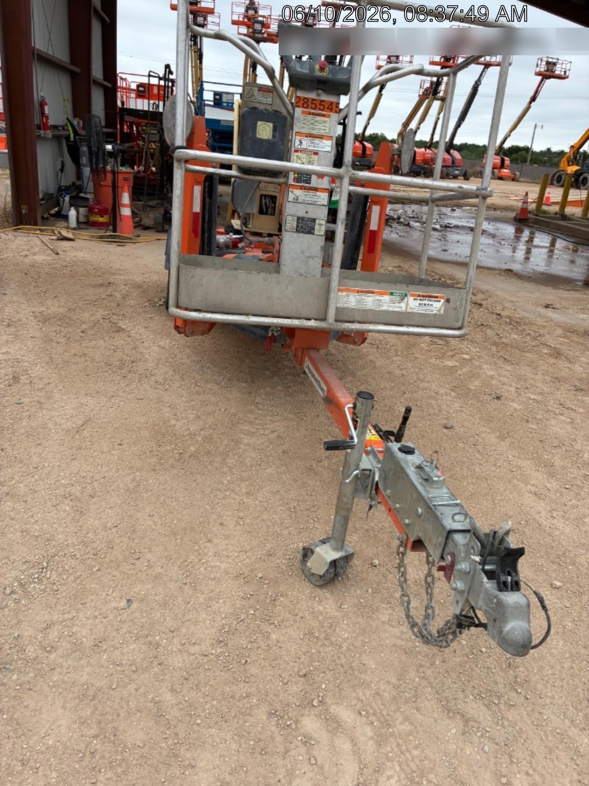 2022 JLG T350