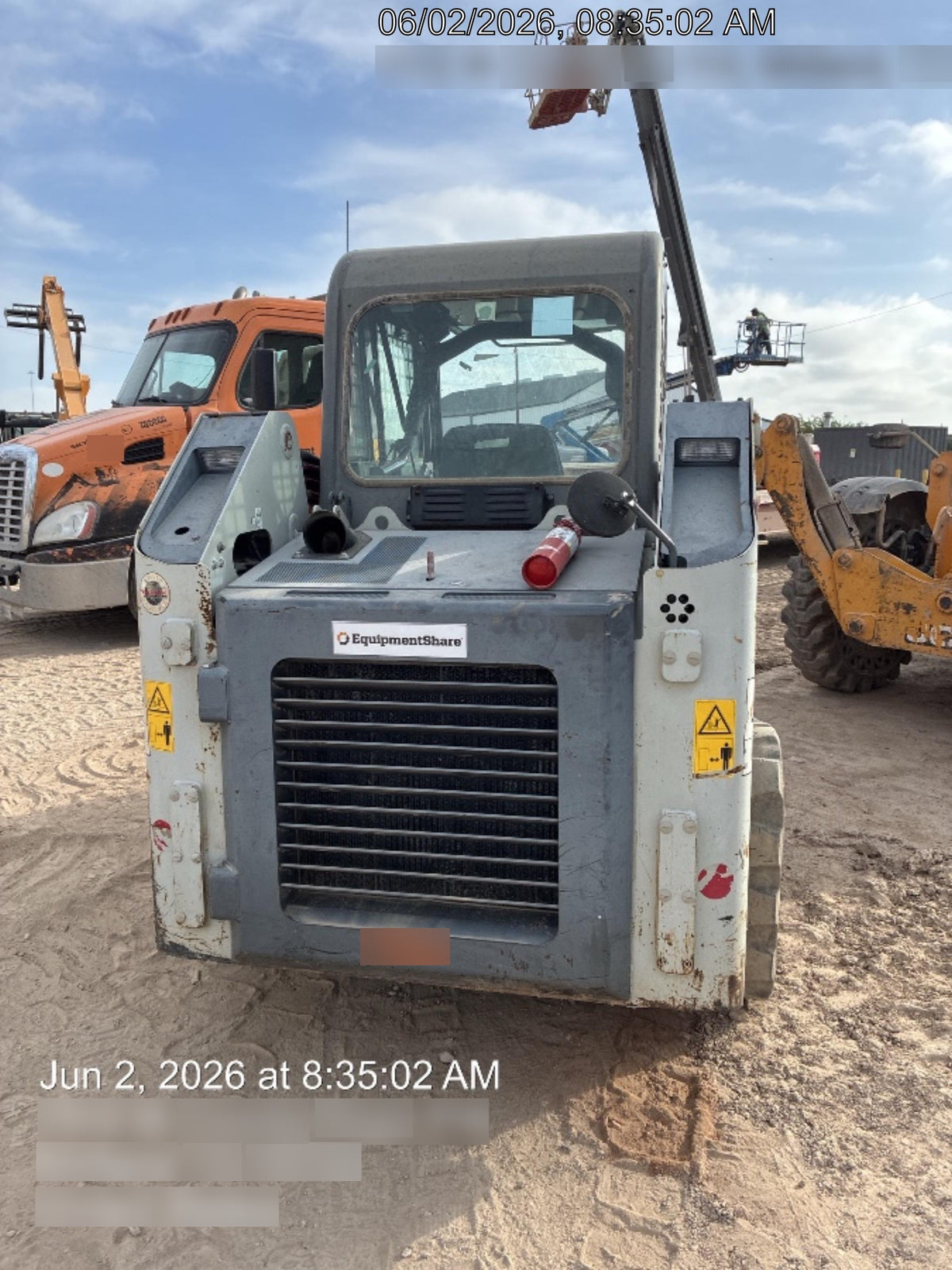 2019 Takeuchi TL8 Cab, Heat/AC, Defroster, 15" Wide Rubber Tracks, Back-up Alarm, Front & Rear Working Lights, Auxiliary Hydraulics, Two-Speed Travel, Electronic Monitoring System, Hydraulic Universal Quick Hitch 76" HD Dirt Bucket with 8 Teeth, 20.3 cubic feet Capacity