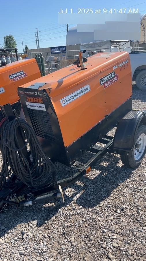 2021 Lincoln Electric Vantage 322 Vantage 322 Ready Pak 3 w/ Decals, ORANGE (includes trailer, cable rack, fender light kit) NO Telematics