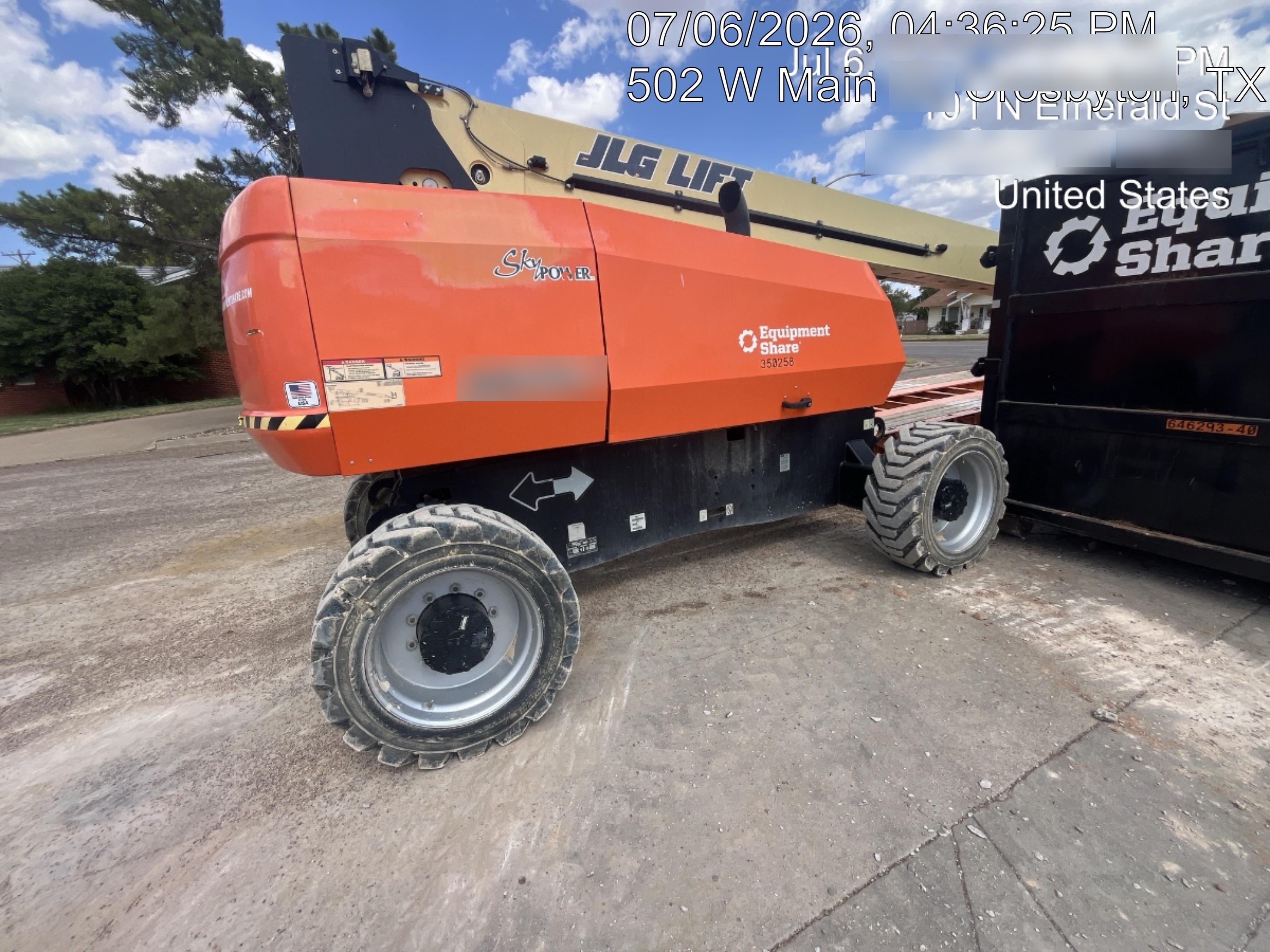 2023 JLG 860SJ