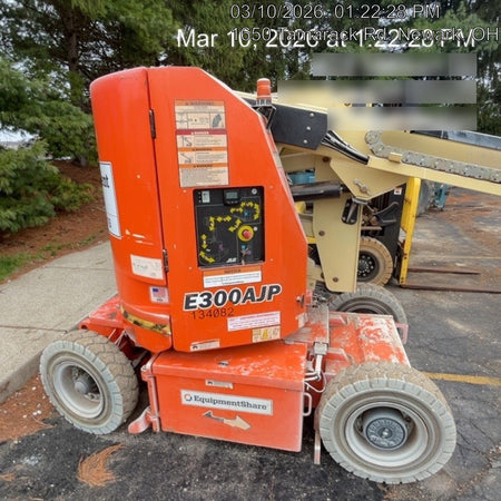2021 JLG E300AJP