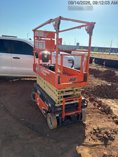 2022 JLG ES1932