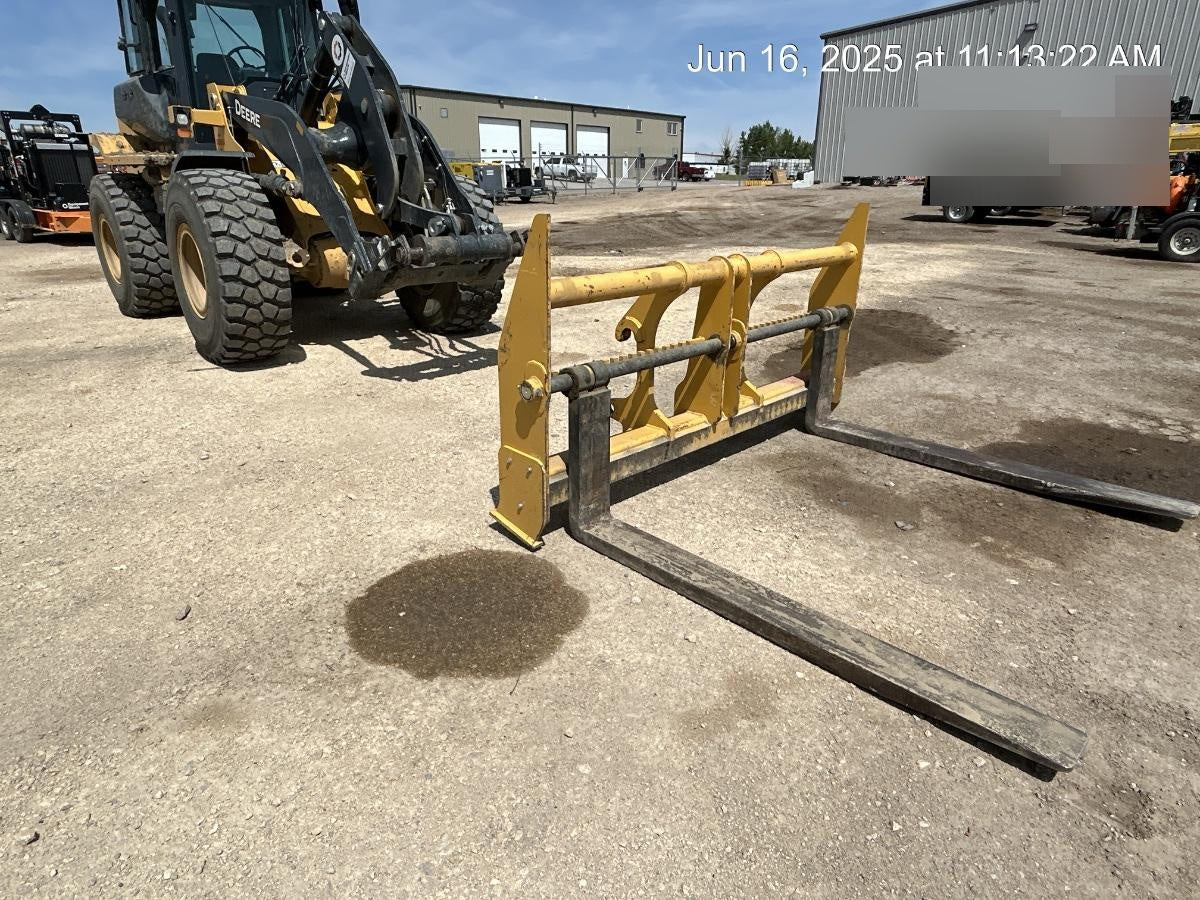 2022 SOLESBEE 96" Loader Fork Carriage - Solesbee