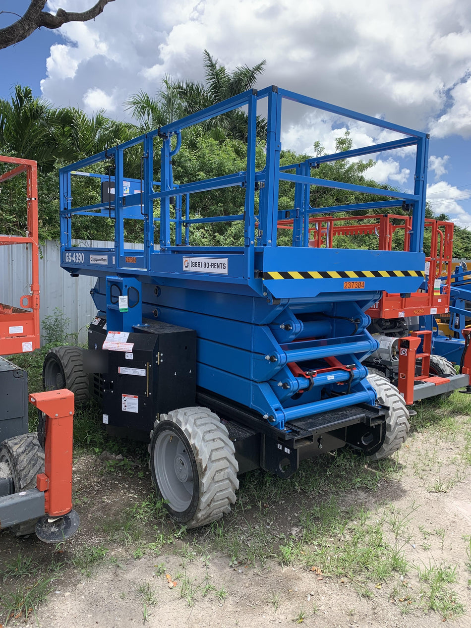 2022 GENIE GS-4390 RT