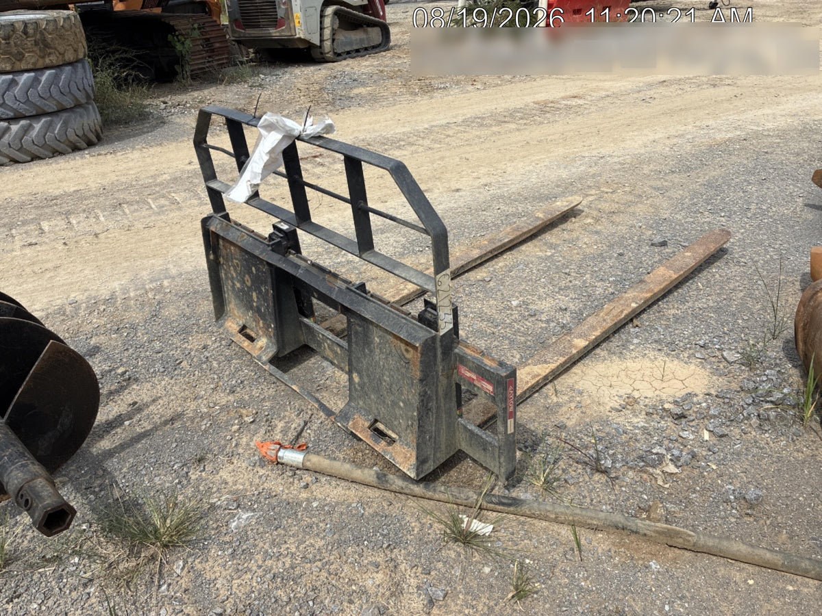 2025 ARROW MATERIAL HANDLING 72" Pallet Forks - Arrow