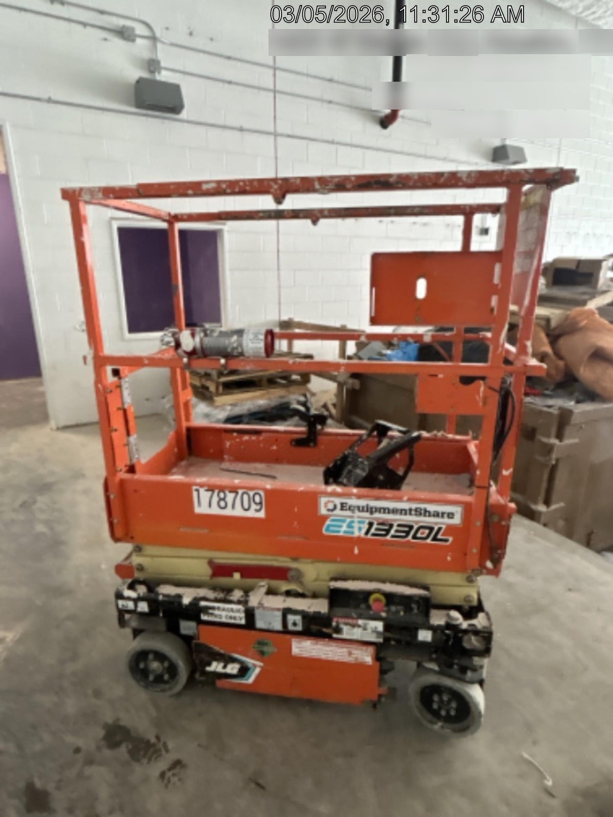 2021 JLG ES1330L