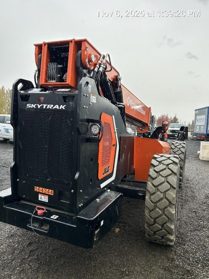 2025 SKYTRAK 10054