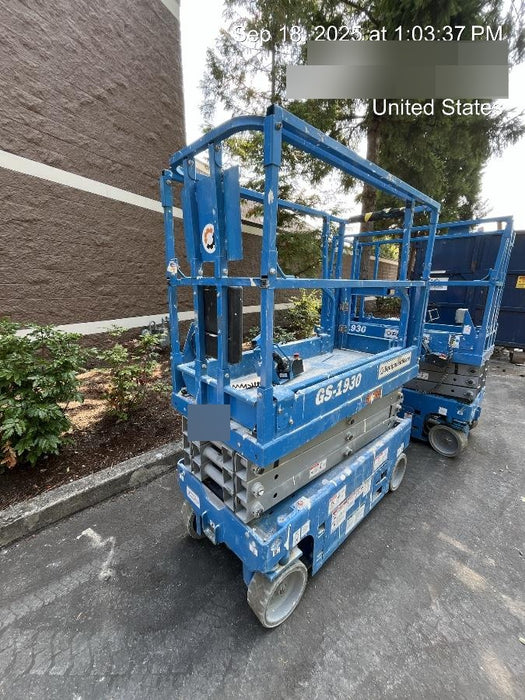 2020 Genie GS-1930 Solid Non Marking Tires, Beacon, Folding rails with half height swing gate, 800W Inverter