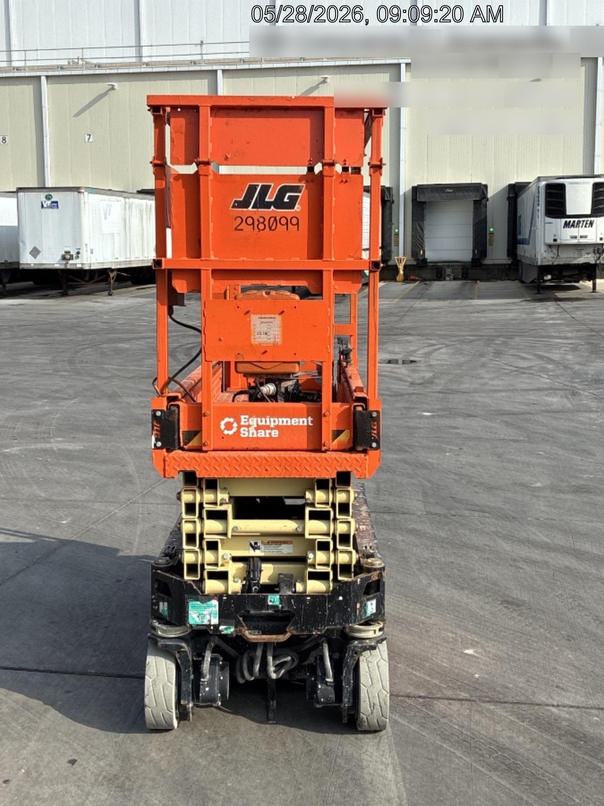 2023 JLG ES1932