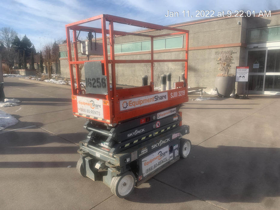 2018 SKYJACK SJIII-3219