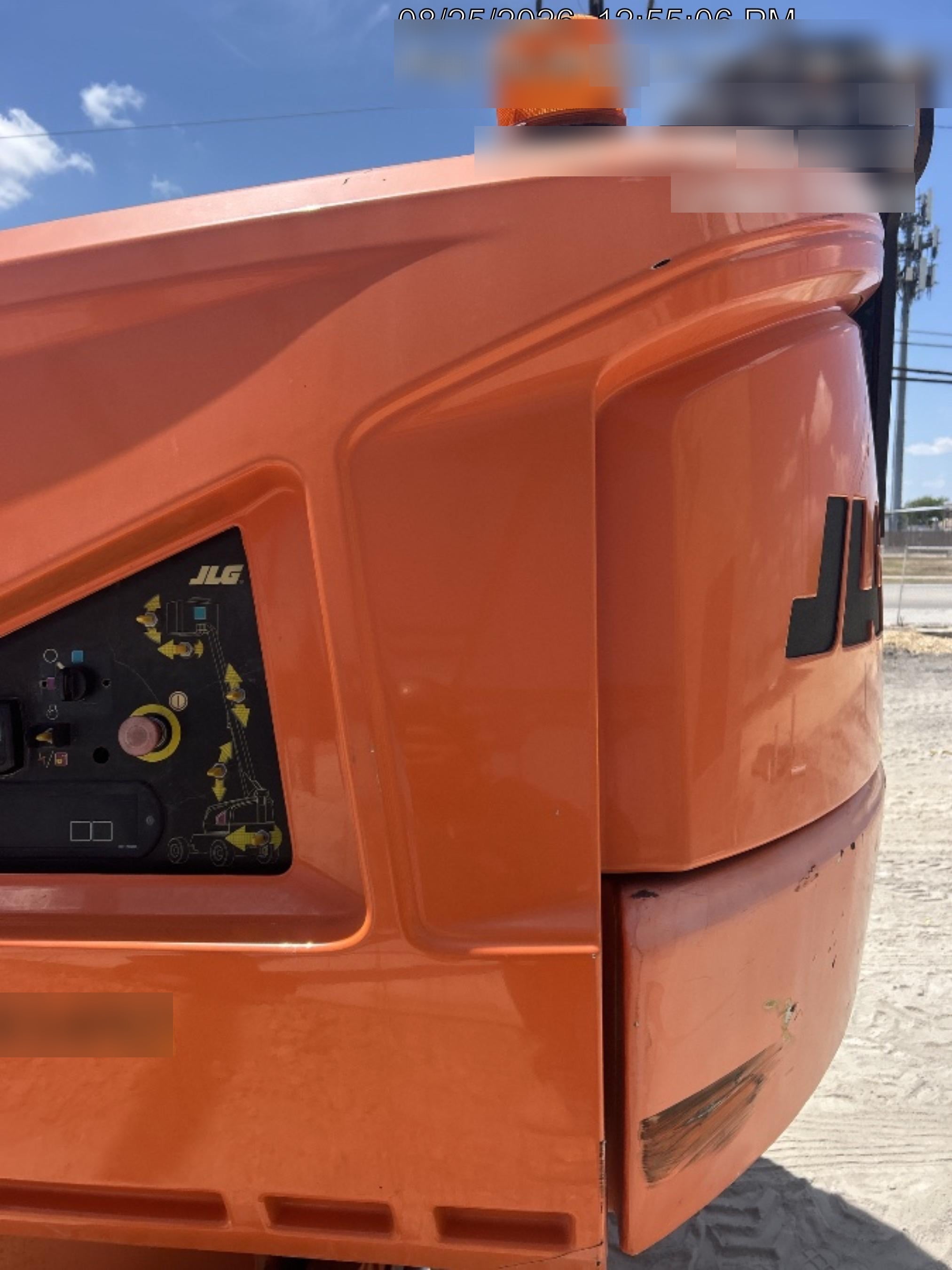 2019 JLG 400S