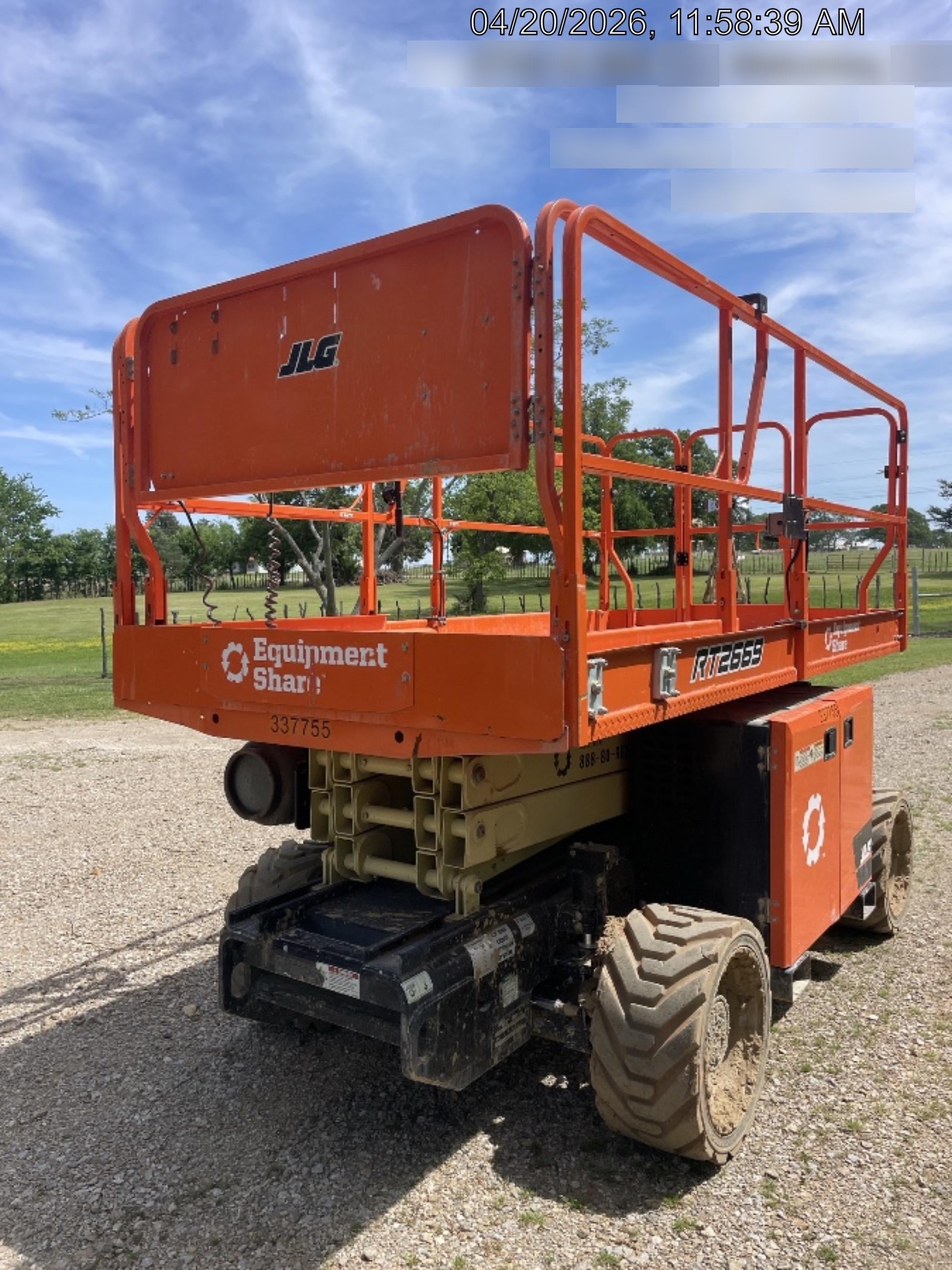 2023 JLG RT2669