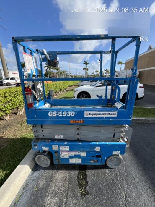 2020 Genie GS-1930 Solid Non Marking Tires, Beacon, Folding rails with half height swing gate