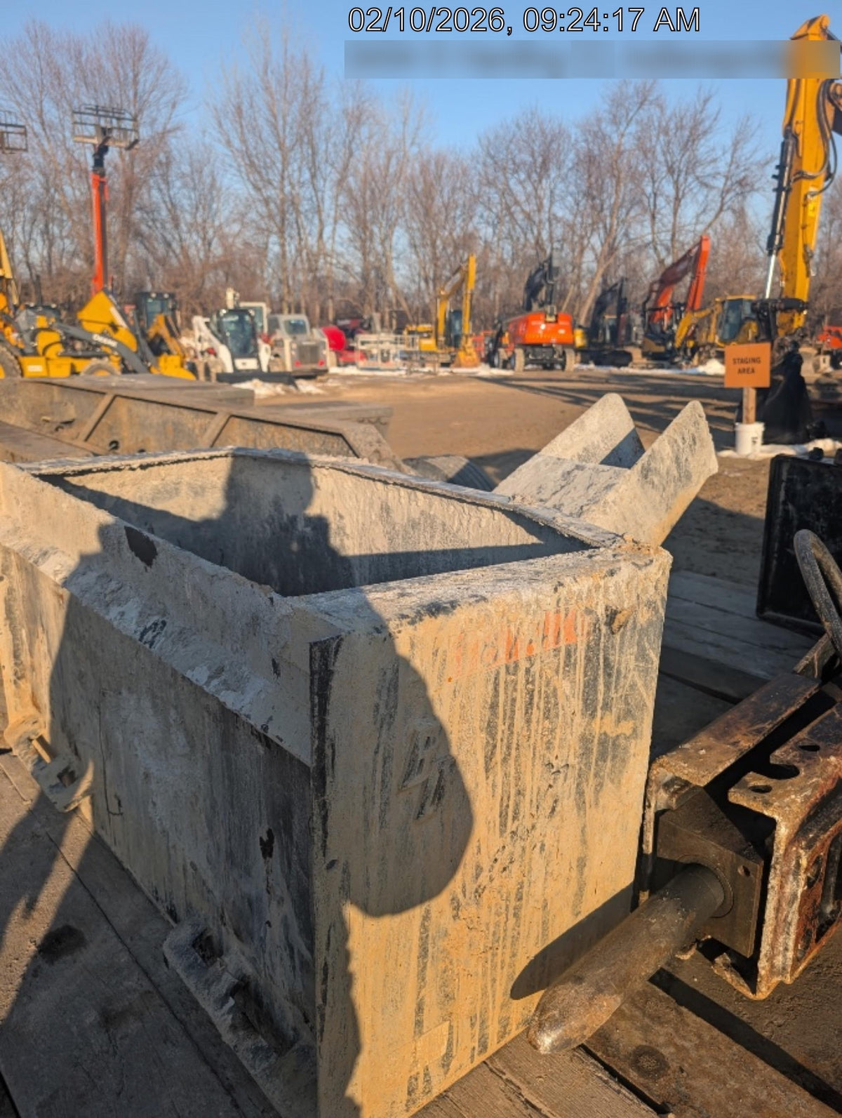 2021 BLUE DIAMOND 1/2 yd Concrete Bucket - Blue Diamond