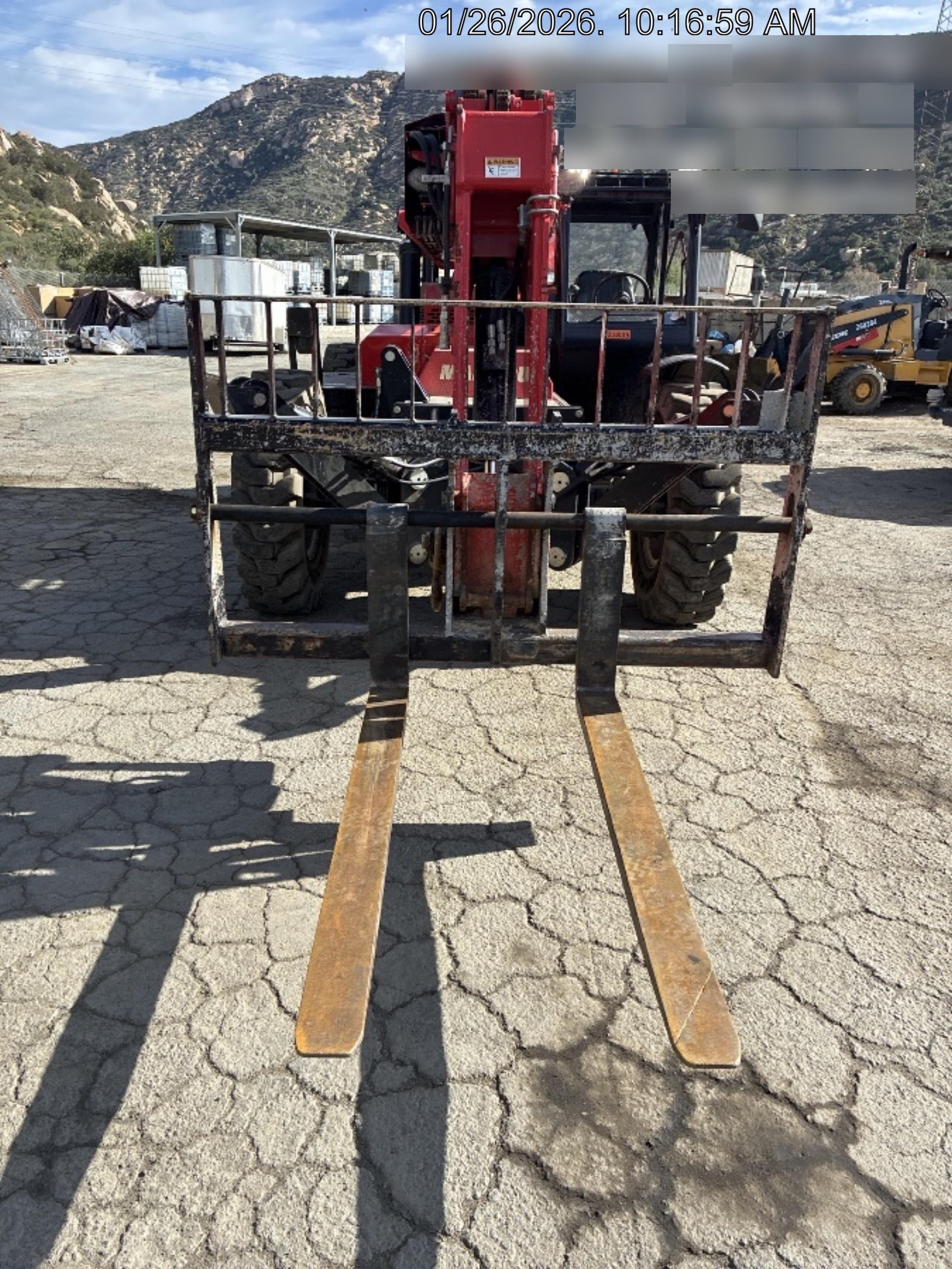 2022 MANITOU MTA10055