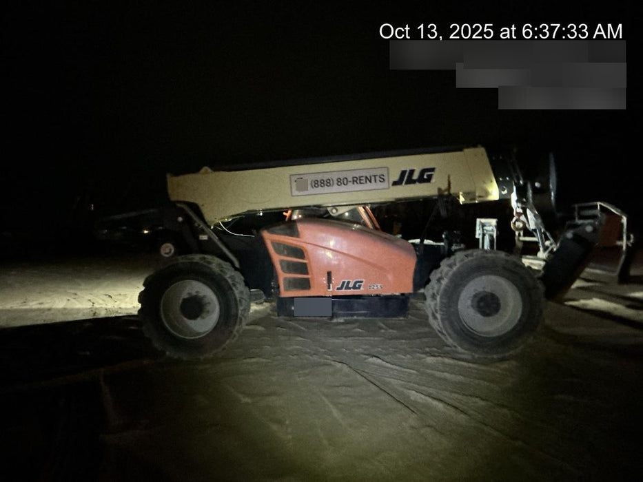 2019 JLG 1255 JLG 1255 T4F w/Open ROPS, Solid Tires, Work Lights/Beacon, 60" Carriage/Forks