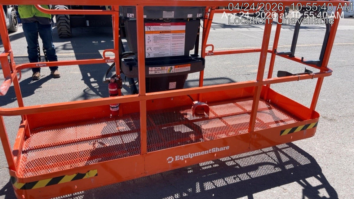 2025 JLG 660SJ