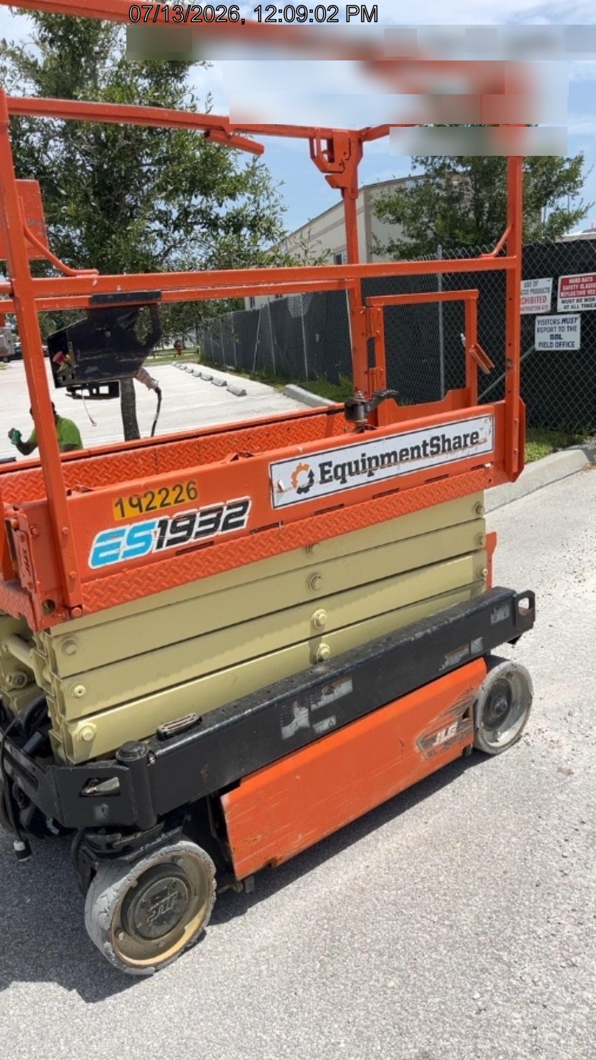 2021 JLG ES1932
