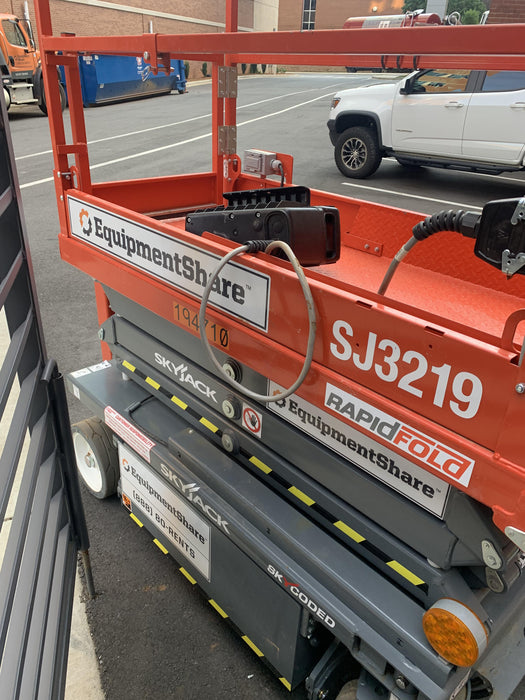 2021 SKYJACK SJ3219