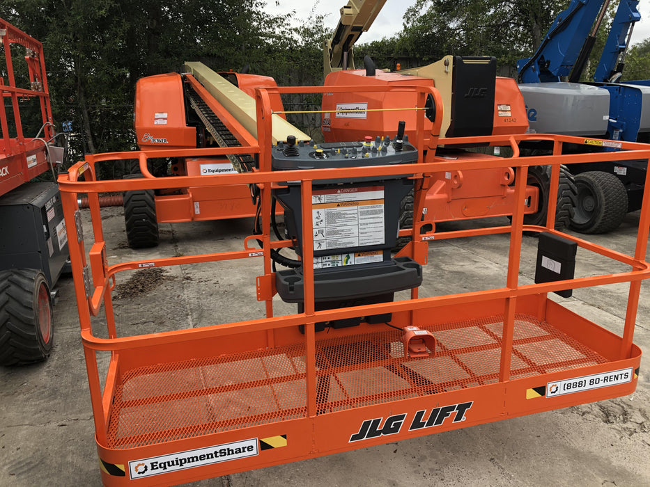 2020 JLG 600S