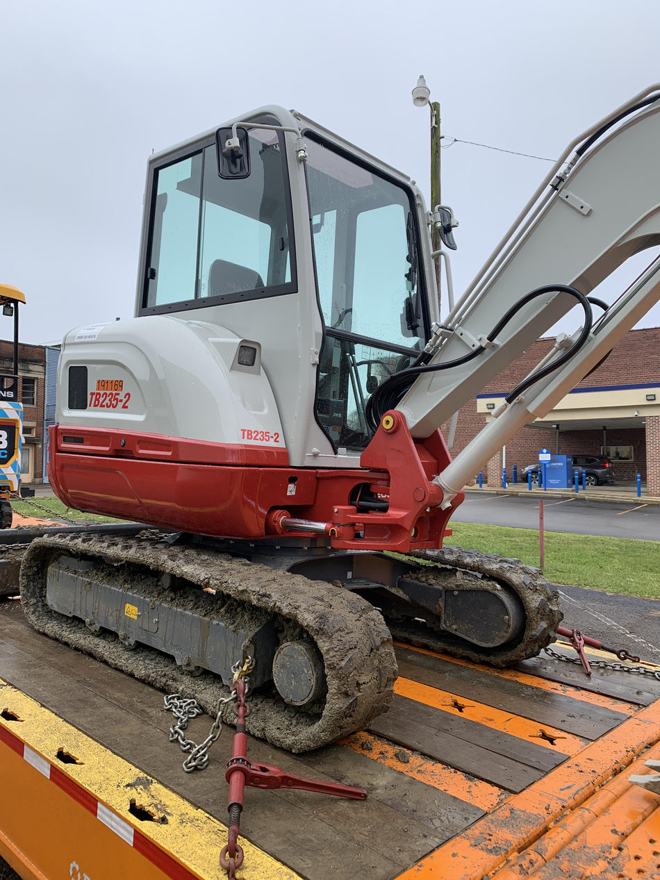 2021 TAKEUCHI TB235-2CR