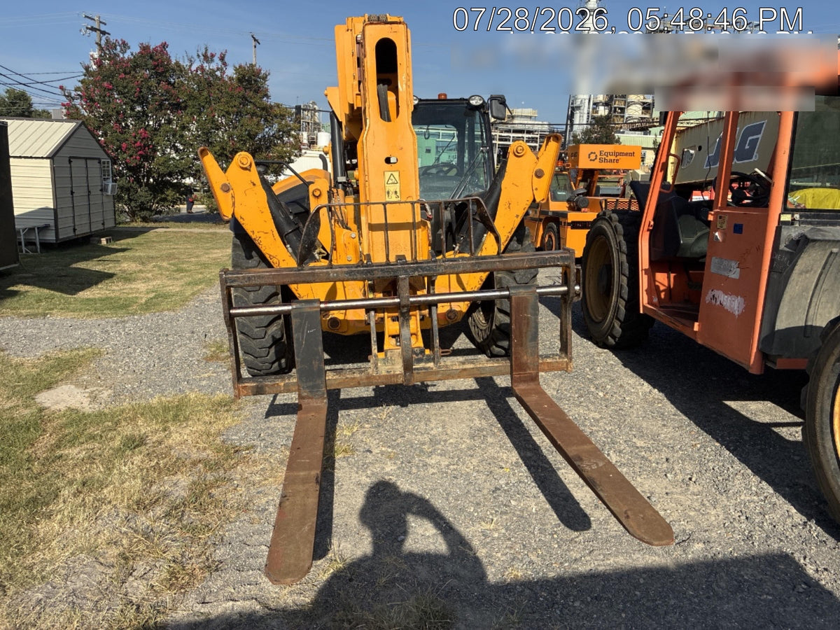2021 JCB 510-56