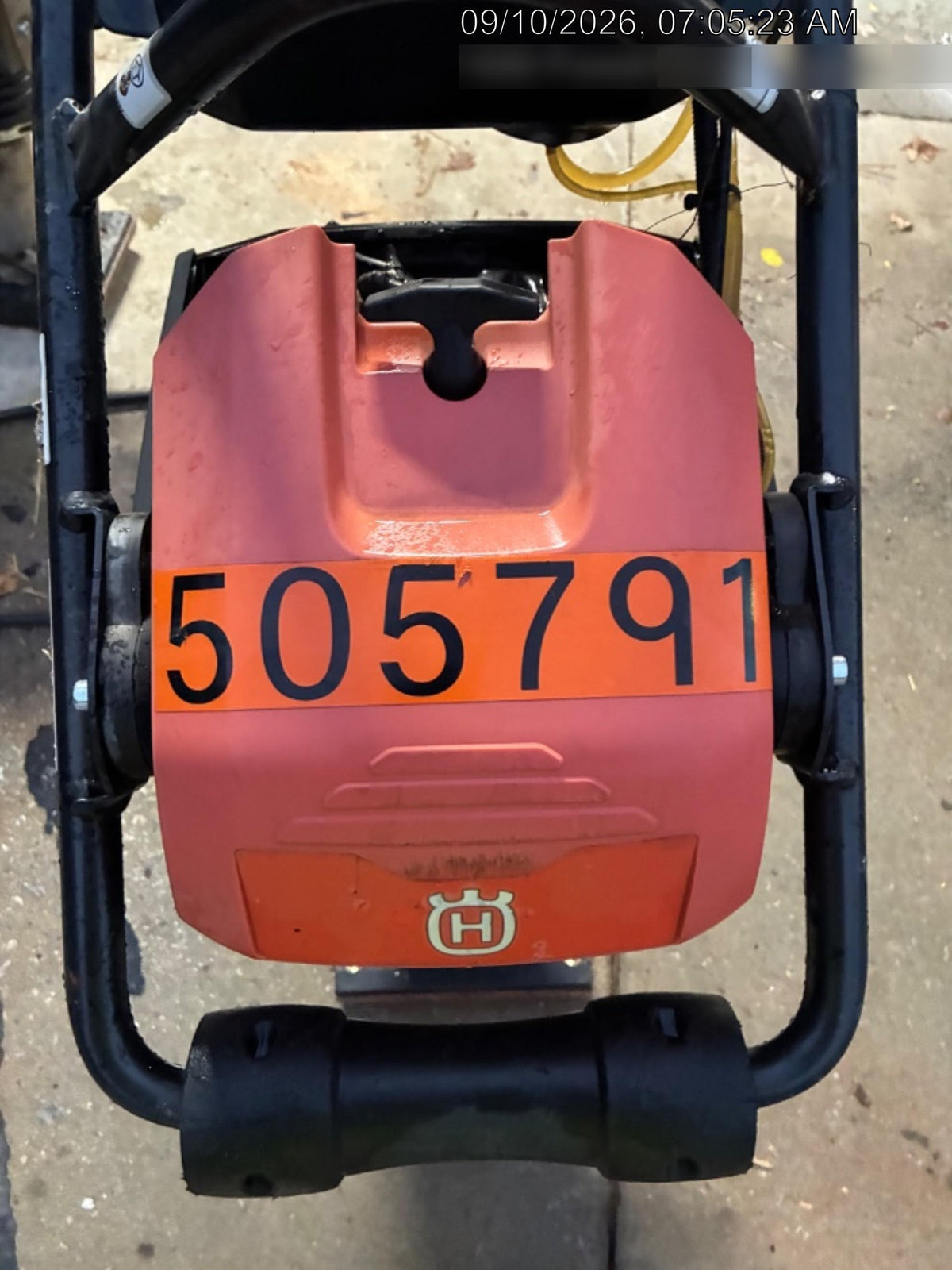 2025 HUSQVARNA LT6005